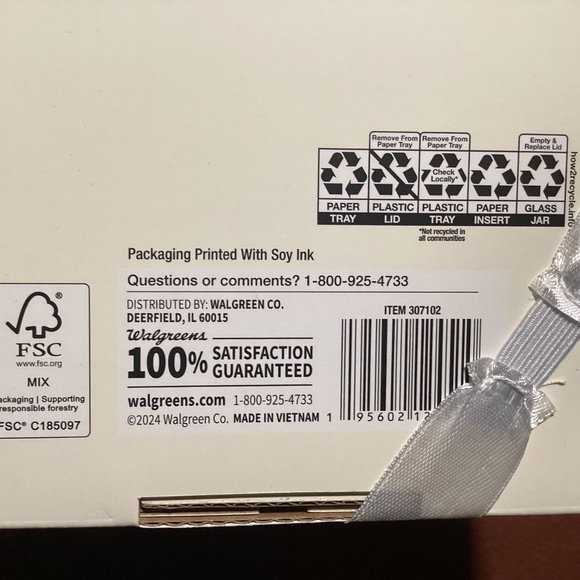 Modern Expressions 3 Piece Soy Blend Glass Candles NEW - Picture 8 of 13